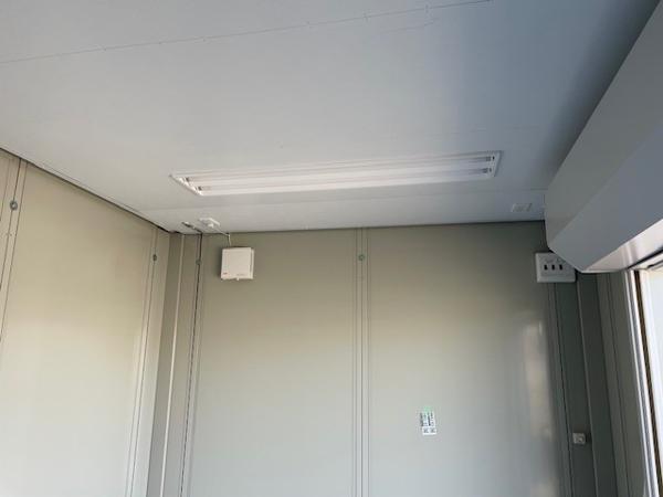栃木県鹿沼店/展示場の中古ユニットハウス・プレハブ・コンテナハウスCT-32J(2.16坪)の各設備の給気口