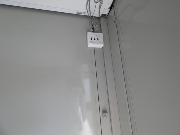 愛媛県松山出張所/総合展示場の中古ユニットハウス・プレハブ・コンテナハウスCT-32J(2.16坪)の各設備の分電盤