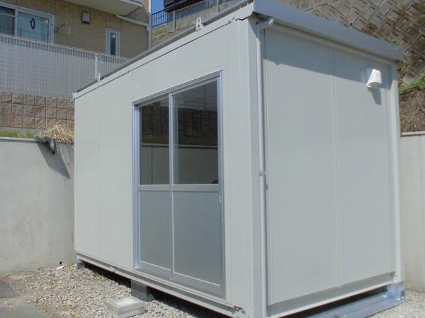 鹿児島県鹿児島出張所/展示場の中古ユニットハウス・プレハブ・コンテナハウスCT-41J(2.83坪)の本体の外観