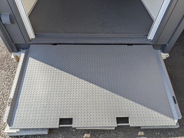 鹿児島県霧島店/展示場の新棟ユニットハウス・プレハブ・コンテナハウス47MSL