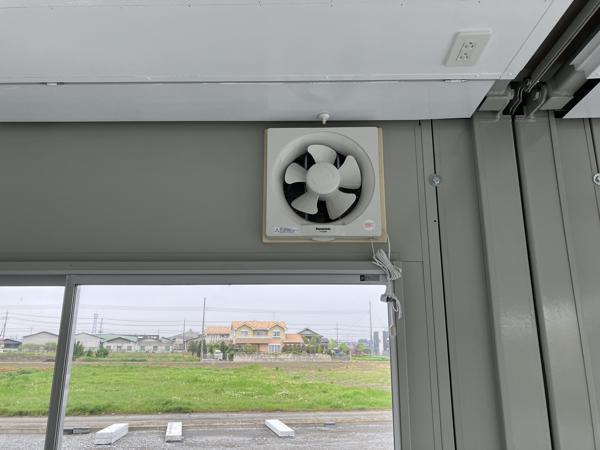 埼玉県花園インター店/展示場の中古ユニットハウス・プレハブ・コンテナハウスCT-72J(9.97坪)の各設備の換気扇