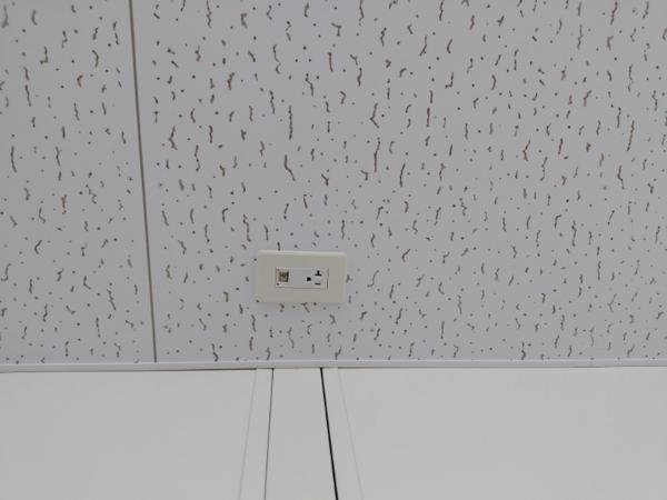 茨城県小美玉店/展示場の中古ユニットハウス・プレハブ・コンテナハウス57MS1(15.66坪)の各設備のコンセント