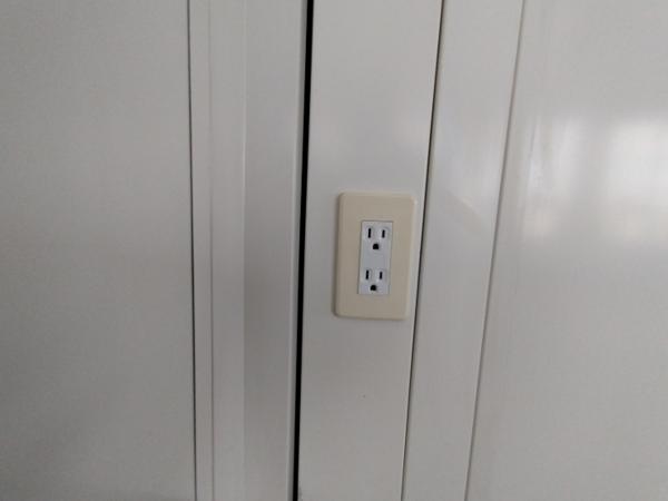茨城県小美玉店/展示場の中古ユニットハウス・プレハブ・コンテナハウス57MS1(15.66坪)の各設備のコンセント