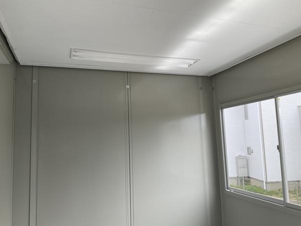 愛知県小牧総合展示場の中古ユニットハウス・プレハブ・コンテナハウスCT-32J(2.16坪)の各設備の照明器具