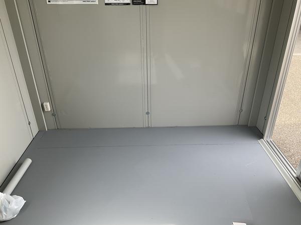 愛知県小牧総合展示場の中古ユニットハウス・プレハブ・コンテナハウスCT-32J(2.16坪)の各設備のスイッチ