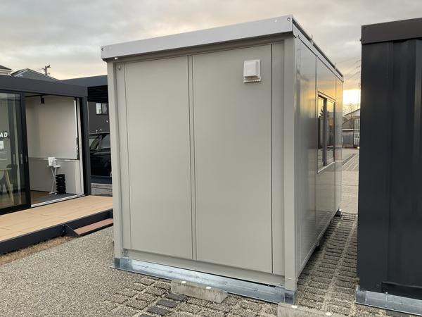 愛知県小牧総合展示場の中古ユニットハウス・プレハブ・コンテナハウスCT-41J(2.83坪)の本体の外観