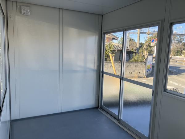 埼玉県北本店/展示場の新棟ユニットハウス・プレハブ・コンテナハウス38MSL(2.43坪)の本体の内観