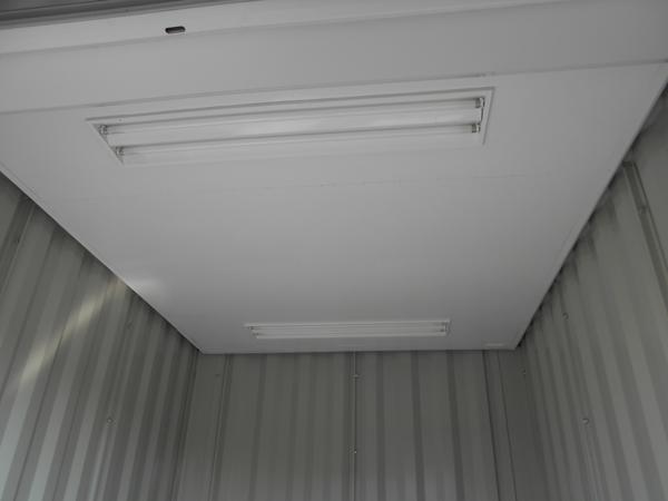 埼玉県蓮田店/展示場の中古ユニットハウス・プレハブ・コンテナハウスCT-32JG(2.16坪)の各設備の照明器具