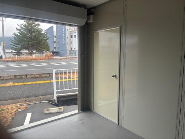 岩手県宮古店/展示場の中古ユニットハウス・プレハブ・コンテナハウスCT-32J(2.16坪)の本体の内観