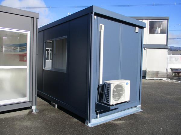 京都府亀岡店/展示場の新棟ユニットハウス・プレハブ・コンテナハウス38MSL(2.43坪)の本体の外観