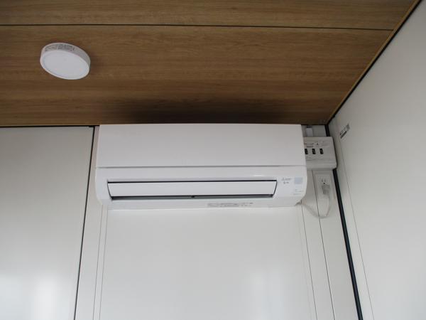 京都府亀岡店/展示場の新棟ユニットハウス・プレハブ・コンテナハウス38MSL(2.43坪)の各設備のエアコン
