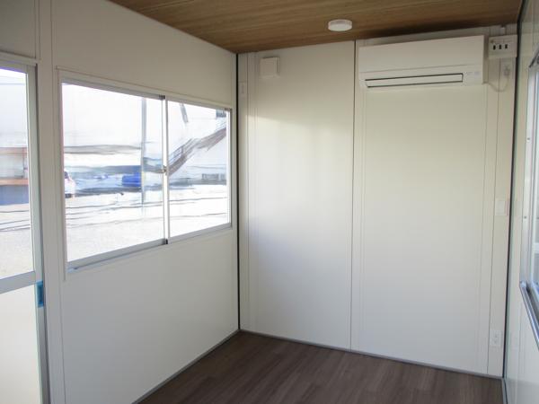 京都府亀岡店/展示場の新棟ユニットハウス・プレハブ・コンテナハウス38MSL(2.43坪)の本体の内観