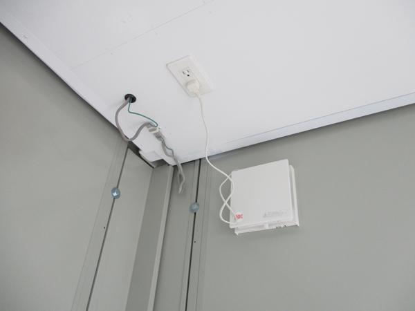 京都府亀岡店/展示場の中古ユニットハウス・プレハブ・コンテナハウスCT-41J(2.83坪)の各設備の換気扇