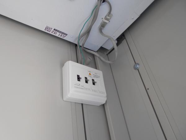 宮城県仙台茂庭店/展示場の中古ユニットハウス・プレハブ・コンテナハウスCT-32J(2.16坪)の各設備の分電盤