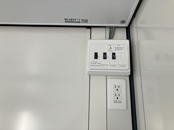 愛媛県新居浜店/展示場の新棟ユニットハウス・プレハブ・コンテナハウス47MSL(3.02坪)の各設備の分電盤