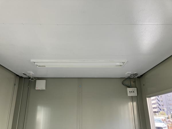 広島県広島八木店/展示場の中古ユニットハウス・プレハブ・コンテナハウスCT-41J(2.83坪)の各設備の照明器具