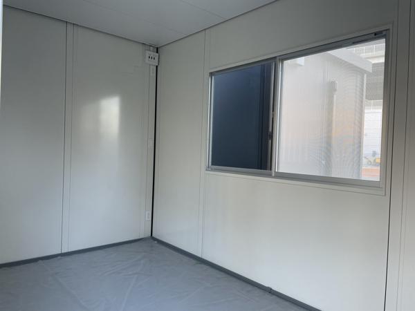 埼玉県草加店/展示場の新棟ユニットハウス・プレハブ・コンテナハウス38MSL(2.43坪)の本体の内観