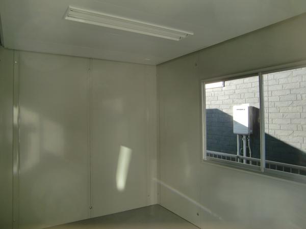 神奈川県平塚店/展示場の中古ユニットハウス・プレハブ・コンテナハウスCT-41J(2.83坪)の本体の内観