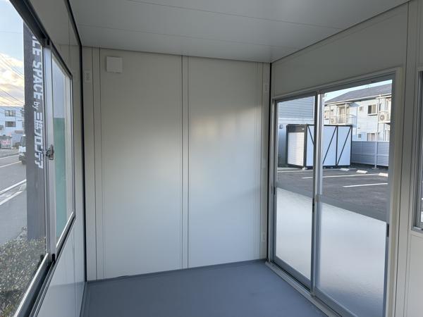 鹿児島県薩摩川内店/展示場の新棟ユニットハウス・プレハブ・コンテナハウス38MSL(2.43坪)の本体の内観