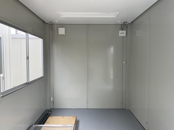 茨城県神栖店/展示場の中古ユニットハウス・プレハブ・コンテナハウスルーバー付き