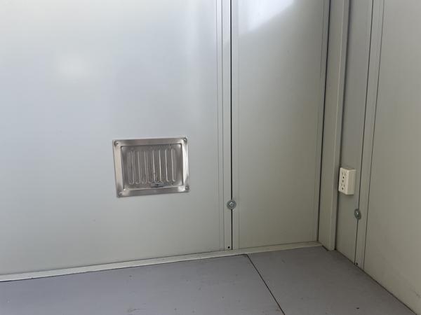 茨城県神栖店/展示場の中古ユニットハウス・プレハブ・コンテナハウスCT-54J(7.86坪)の各設備の給気口