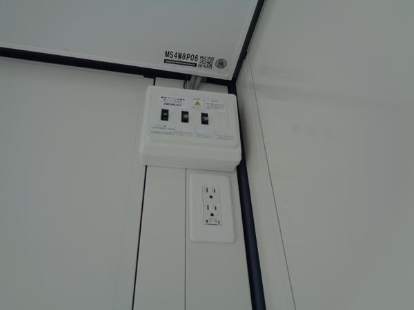 岡山県津山店/展示場の新棟ユニットハウス・プレハブ・コンテナハウス47MSL(3.02坪)の各設備の分電盤