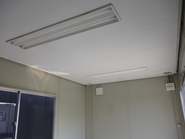 東京都日野店/展示場の中古ユニットハウス・プレハブ・コンテナハウスCT-41J(2.83坪)の各設備の照明器具