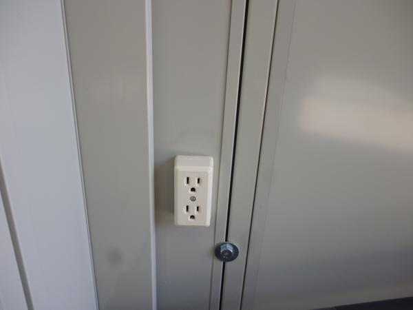 東京都日野店/展示場の中古ユニットハウス・プレハブ・コンテナハウスCT-41J(2.83坪)の各設備のコンセント