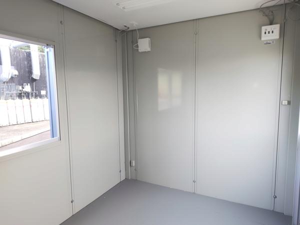 三重県松阪店/展示場の中古ユニットハウス・プレハブ・コンテナハウスCT-32J(2.16坪)の本体の内観