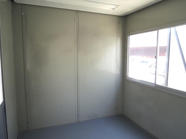 福岡県福岡営業所/総合展示場の中古ユニットハウス・プレハブ・コンテナハウスCT-32J(2.16坪)の本体の内観