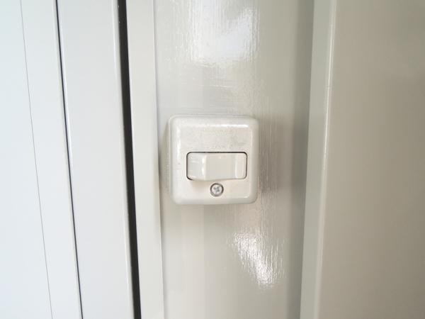 福岡県福岡営業所/総合展示場の中古ユニットハウス・プレハブ・コンテナハウスCT-32J(2.16坪)の各設備のスイッチ