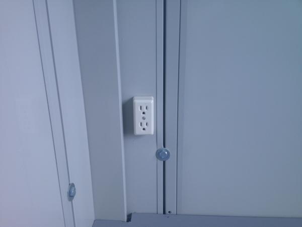 広島県東広島店/展示場の中古ユニットハウス・プレハブ・コンテナハウスCT-41J(2.83坪)の各設備のコンセント