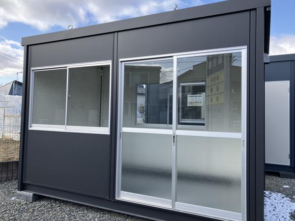 宮城県登米店/展示場の新棟ユニットハウス・プレハブ・コンテナハウス38MSL(2.43坪)の本体の外観