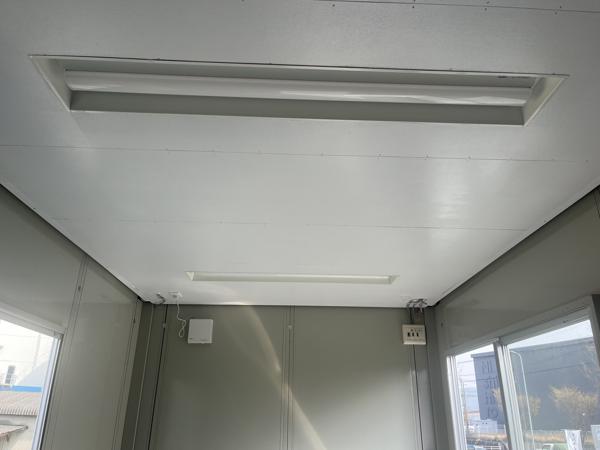 福岡県福岡東店/展示場の中古ユニットハウス・プレハブ・コンテナハウスCT-41J(2.83坪)の各設備の照明器具