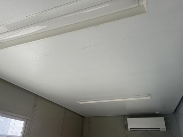 福岡県福岡東店/展示場の中古ユニットハウス・プレハブ・コンテナハウスCT-41J(2.83坪)の各設備の照明器具