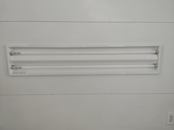 静岡県藤枝店/展示場の中古ユニットハウス・プレハブ・コンテナハウスCT-32J(2.16坪)の各設備の照明器具