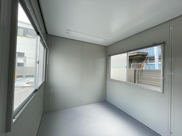 埼玉県草加店/展示場の中古ユニットハウス・プレハブ・コンテナハウスCT-32J(2.16坪)の本体の内観