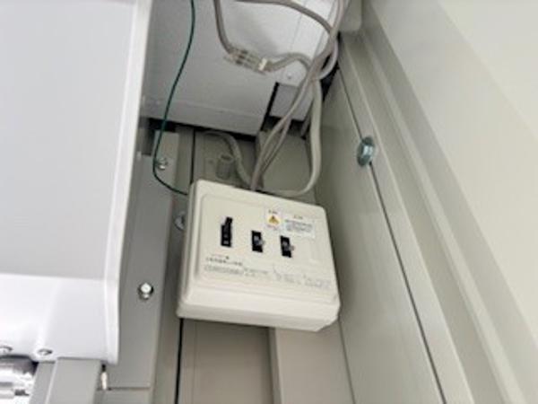 静岡県富士店/展示場の中古ユニットハウス・プレハブ・コンテナハウスCT-32JG(2.16坪)の各設備の分電盤