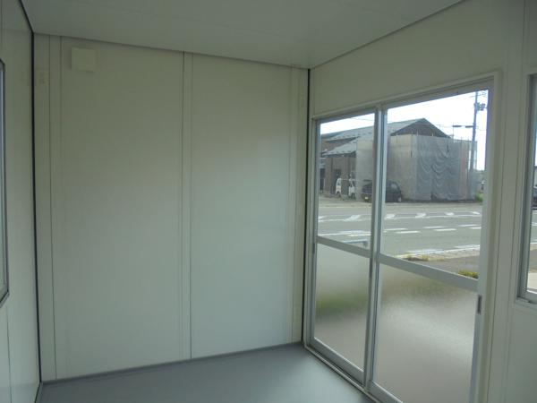 秋田県秋田店/展示場の新棟ユニットハウス・プレハブ・コンテナハウス38MSL(2.43坪)の本体の内観