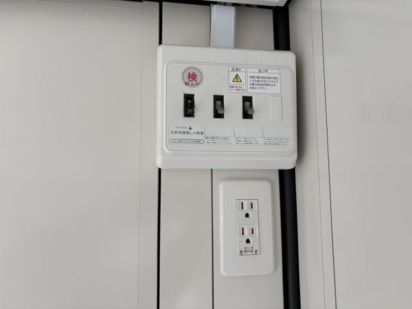 福岡県福岡東店/展示場の新棟ユニットハウス・プレハブ・コンテナハウス47MSL(3.02坪)の各設備の分電盤