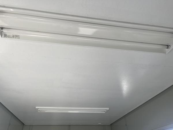 福岡県福岡東店/展示場の中古ユニットハウス・プレハブ・コンテナハウスCT-41J(2.83坪)の本体の内観