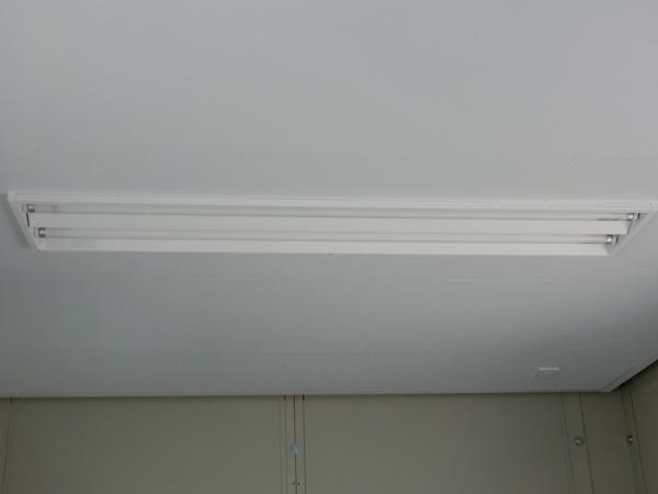 長野県上田総合展示場の中古ユニットハウス・プレハブ・コンテナハウスCT-41J(2.83坪)の各設備の照明器具