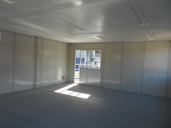 宮城県仙台茂庭店/展示場の中古ユニットハウス・プレハブ・コンテナハウスCT-54J(23.17坪)の本体の内観