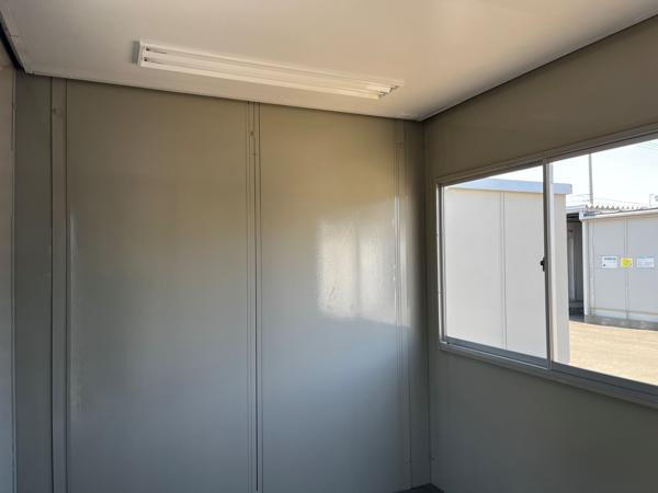 北海道札幌店/展示場の中古ユニットハウス・プレハブ・コンテナハウスCT-32J(2.17坪)の本体の内観