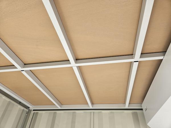 北海道札幌店/展示場の中古ユニットハウス・プレハブ・コンテナハウスGORILLA(0.94坪)の本体の内観