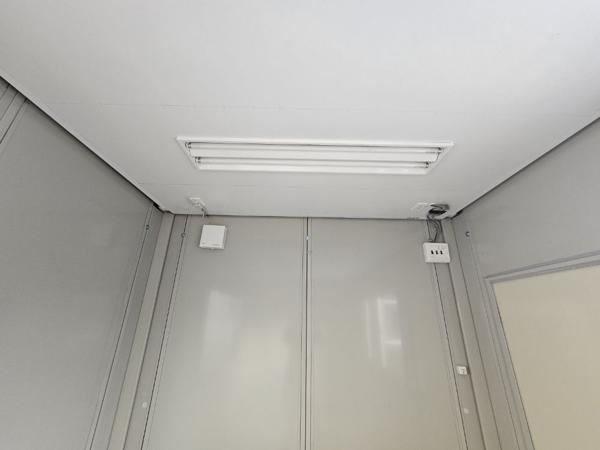 北海道札幌店/展示場の中古ユニットハウス・プレハブ・コンテナハウスCT-41J(2.85坪)の各設備の照明器具