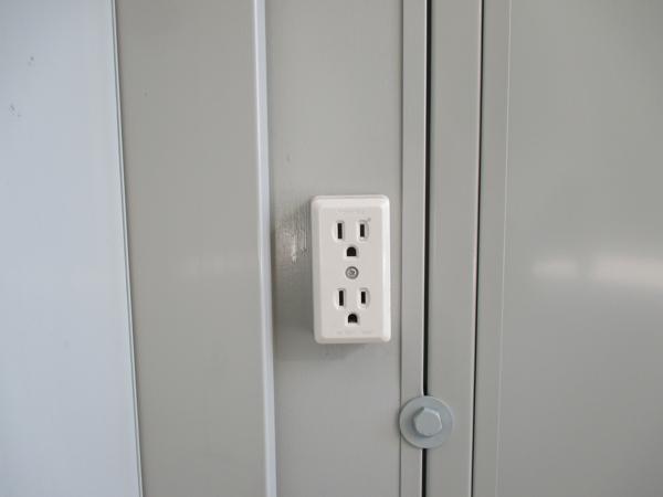 埼玉県加須店/展示場の中古ユニットハウス・プレハブ・コンテナハウスCT-41J(2.83坪)の各設備のコンセント