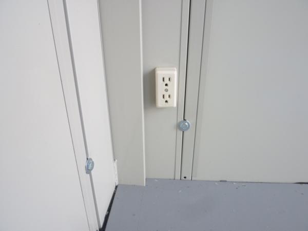 青森県八戸店/展示場の中古ユニットハウス・プレハブ・コンテナハウスCT-41J(2.83坪)の各設備のコンセント