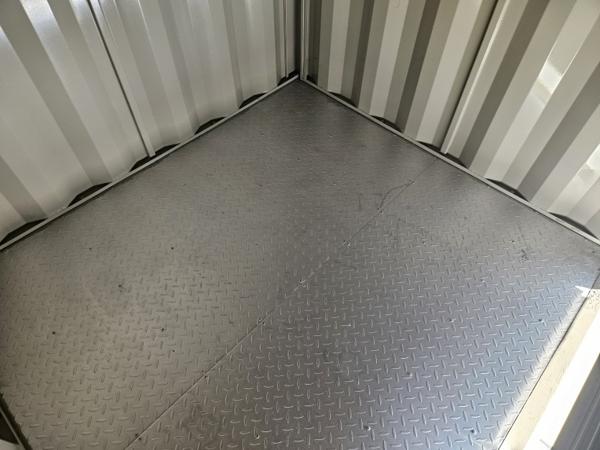 北海道札幌店/展示場の中古ユニットハウス・プレハブ・コンテナハウスGORILLA(0.94坪)の本体の内観