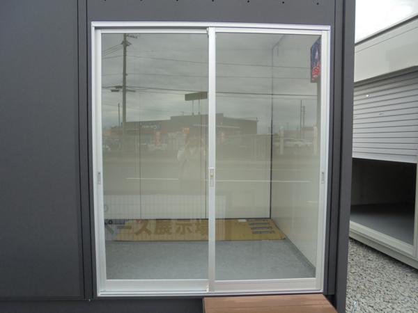 宮城県大崎店/展示場の新棟ユニットハウス・プレハブ・コンテナハウス47MSL(3.02坪)の本体の外観